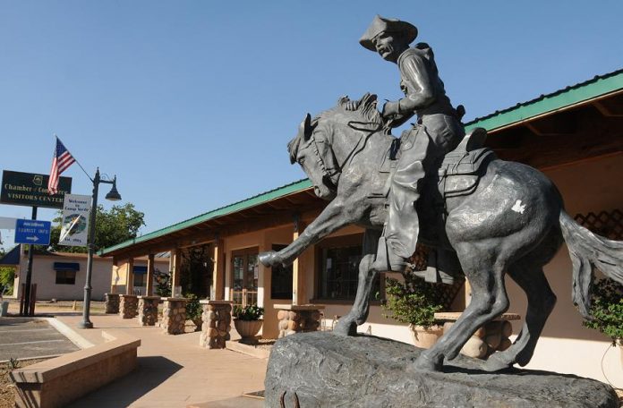 Camp Verde Town Council voted Sept. 1 to extend the Chamber of Commerce and Visitor Center lease at the South Main Street location.