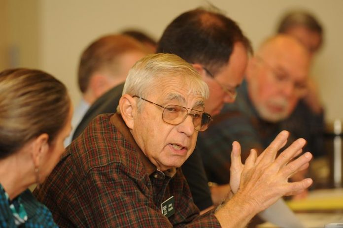 Verde Valley Archaeological Center President Jim Graceffa talks about the possibilities afforded to the town’s economic outlook with the construction of an archaeological Dec. 21.