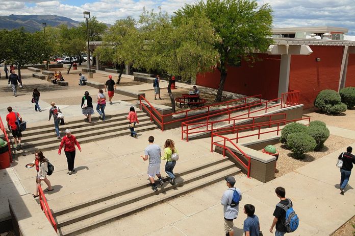 Students mill around the courtyard at Mingus Union High School at lunchtime May 11. The MUHS District Governing Board recently asked Dean of Students Allen Mitchell to investigate incidents of on-campus fights.