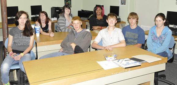 South Verde High School’s Booster Club is raising money to send a family on vacation. In addition, the club works on not only bettering their school, but the community as a whole. In the front row from left are Allana D’Andre, Dakota Baxter, Dakota D’Andre, Chris Poeppel and Andrea Murphey. In the back row from left are Hailey Elm, Jade Wolf and Brittany Daniels.