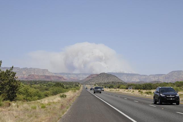 Smoke from Slide Fire billows out, causing the Verde Valley to experience low air quality.