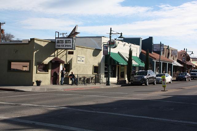 The restaurants and businesses that line Main Street in Old Town are known as “brick and mortar” locations. Recently, Cottonwood finalized a different set of rules for food trucks, which are more popular in the warmer months.?