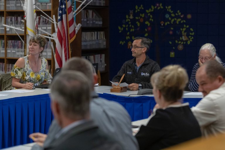cvusd-board-votes-2-2-to-deny-teacher-raises-journalaz