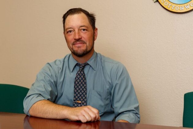 Cottonwood Mayor Tim Elinski Recall Signature Margin Is Slim ...