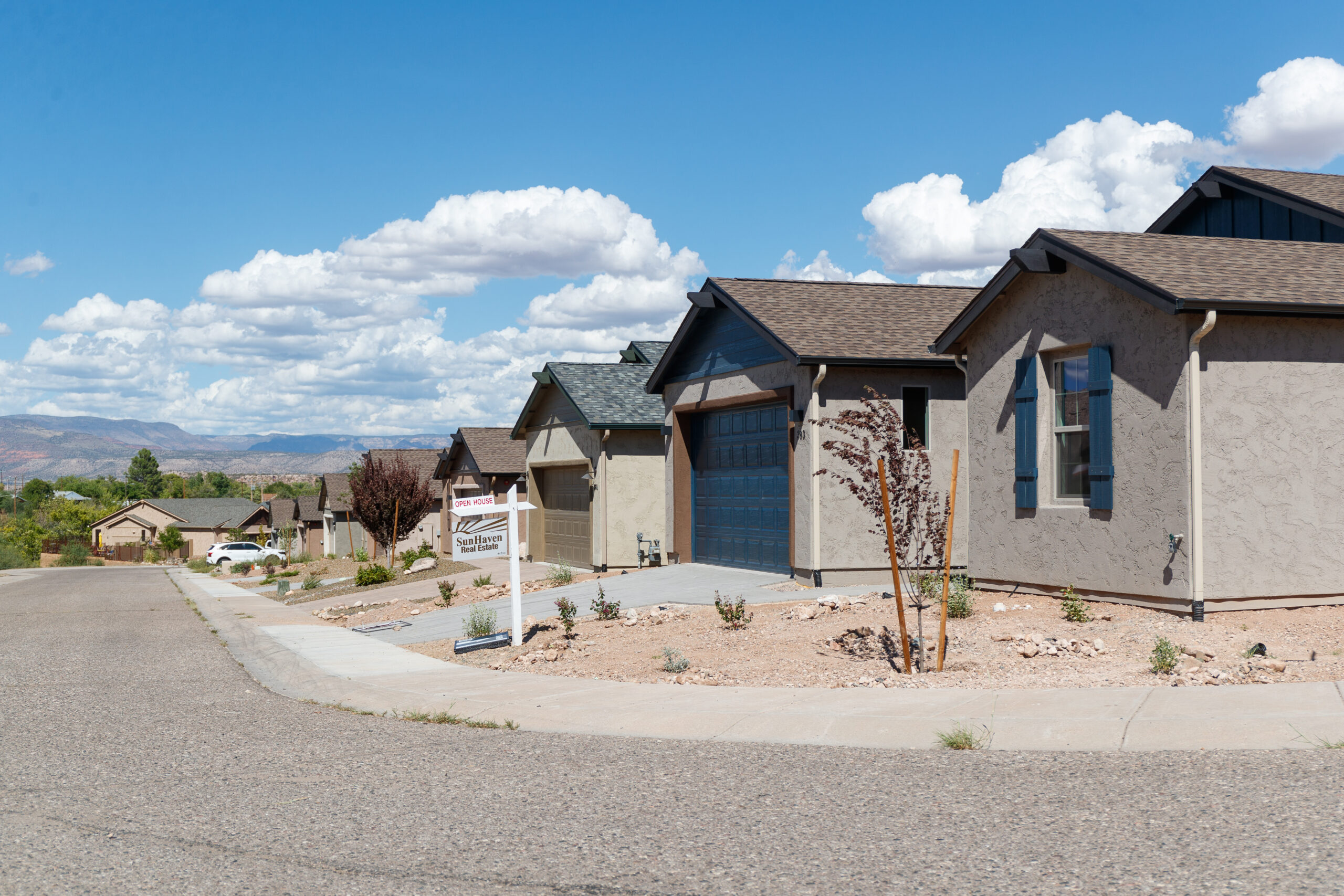 Clarkdale talks housing needs